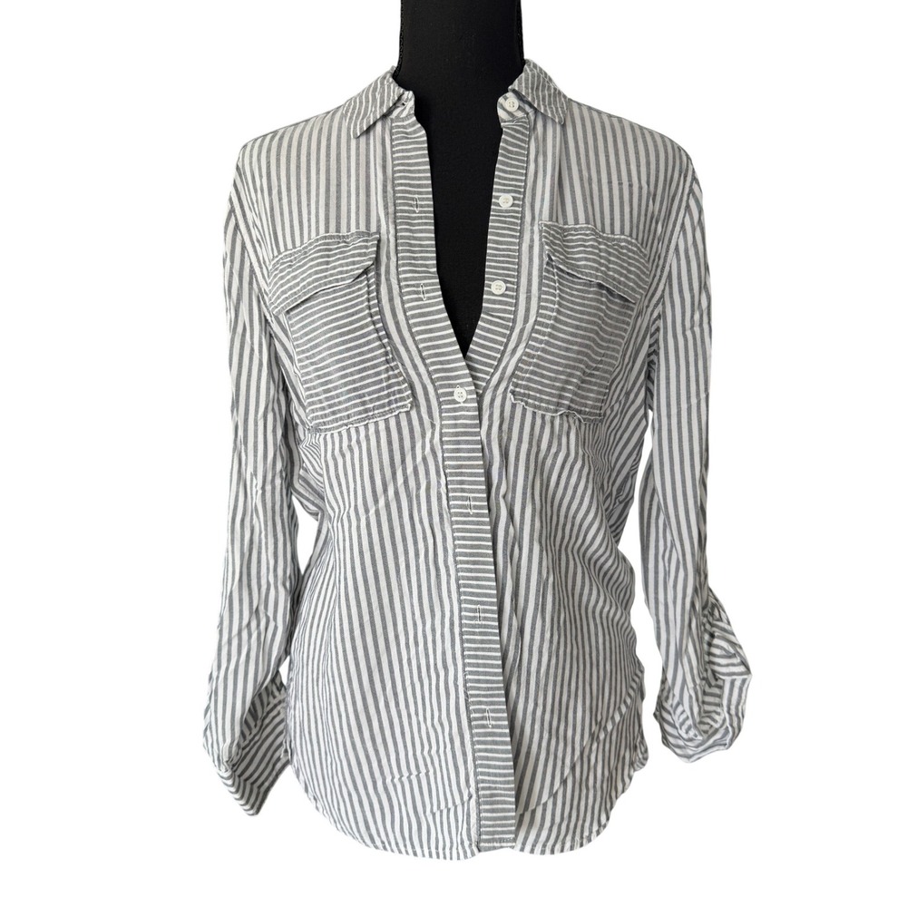 Vince Camuto Long Sleeve Gray White Striped Button Down Shirt Size Womens XS